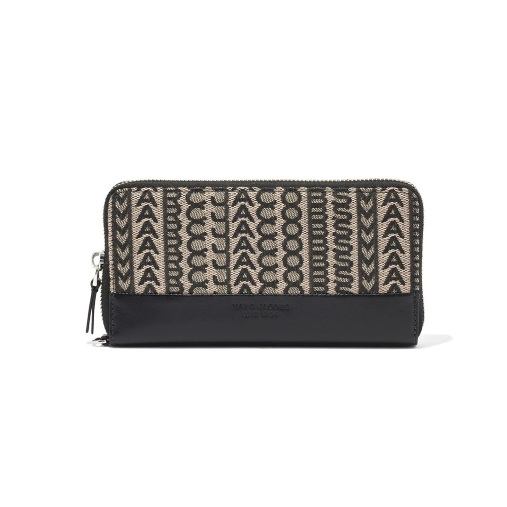 The Continental Wristlet Wallet